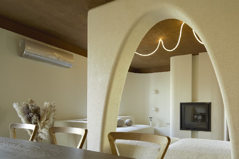 Современный дизайн гостиной в средиземноморском стиле